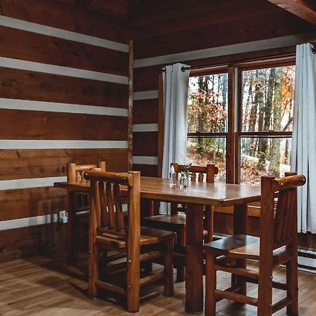 Deer Run Cabin At 36 North - Hot Tub Purlear المظهر الخارجي الصورة