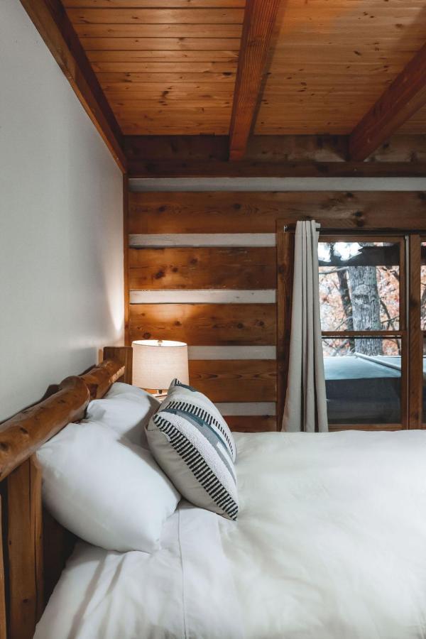 Deer Run Cabin At 36 North - Hot Tub Purlear المظهر الخارجي الصورة